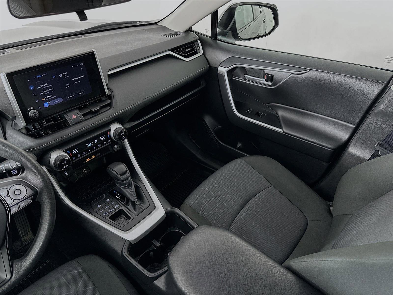 Certified 2025 Toyota RAV4 XLE AWD/4WD image 23