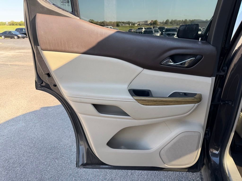 Used 2018 GMC Acadia Denali w/ Technology Package image 15