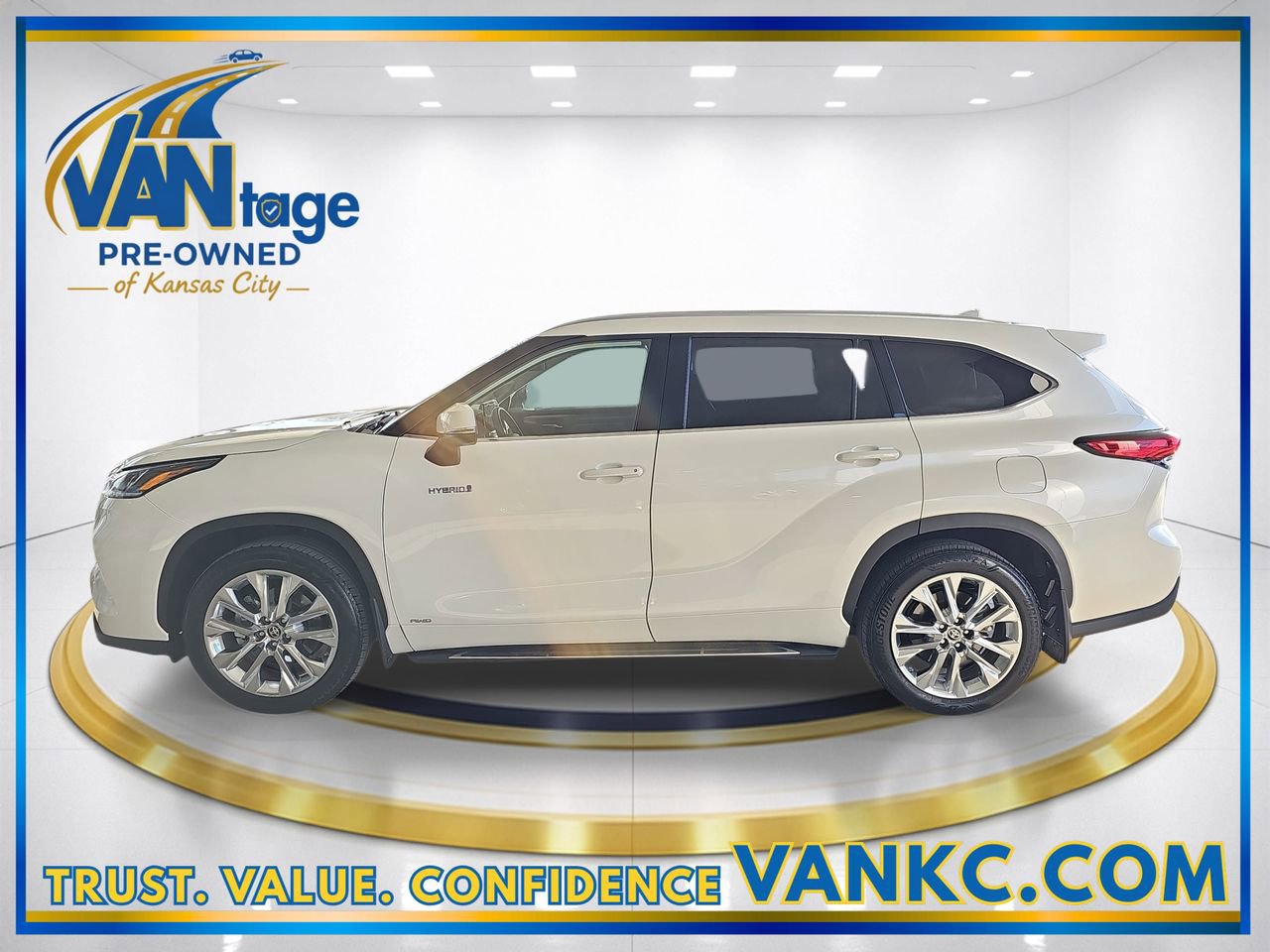 Used 2021 Toyota Highlander Limited image 10