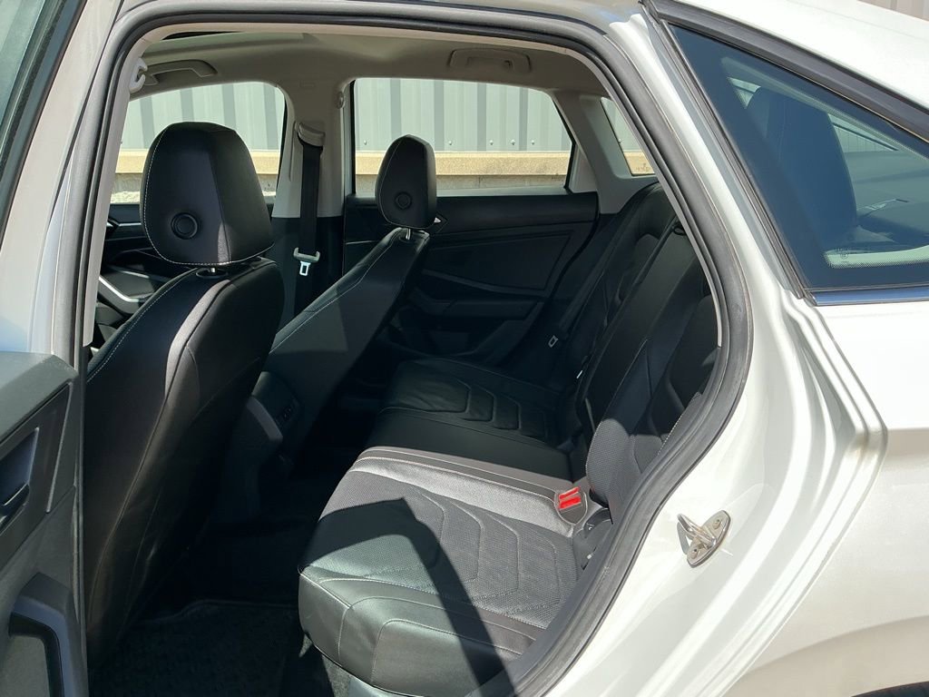 Used 2024 Volkswagen Jetta SEL image 17