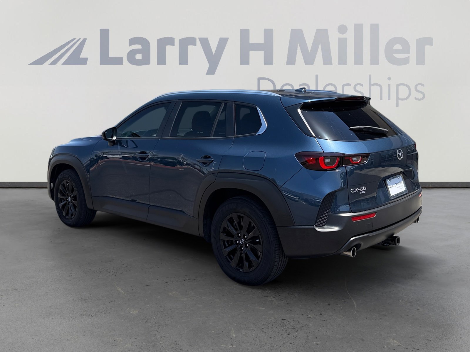 Used 2025 MAZDA CX-50 AWD 2.5 S w/ Premium Package image 3