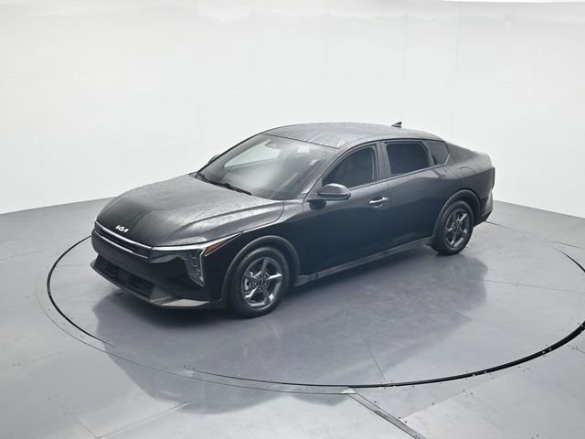 Used 2025 Kia K4 LXS image 41