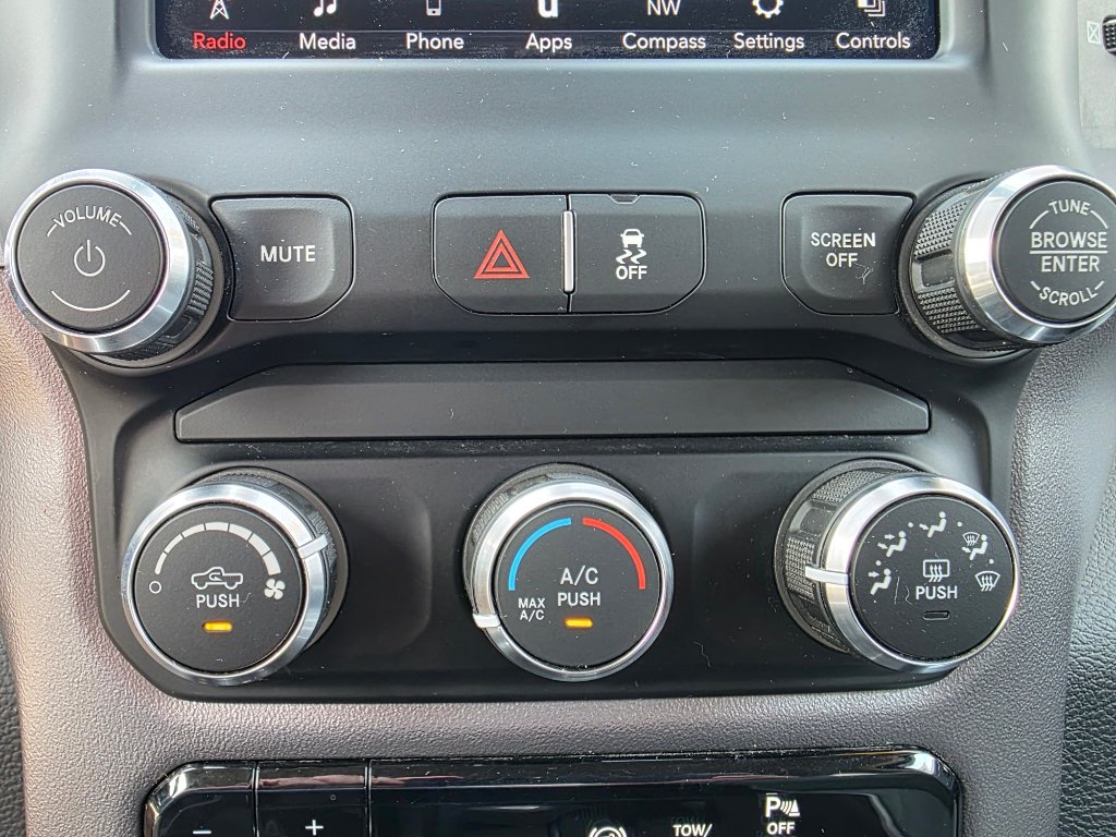 Used 2019 RAM 3500 Big Horn AWD/4WD image 30