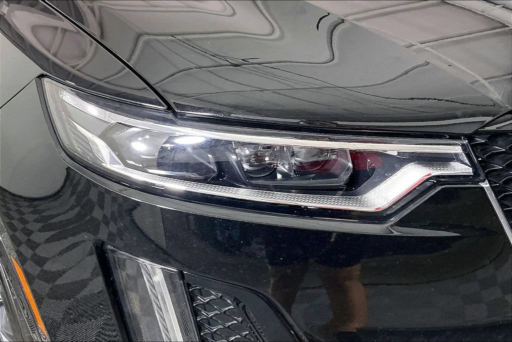Used 2024 Cadillac XT6 Sport w/ Platinum Package AWD/4WD image 36