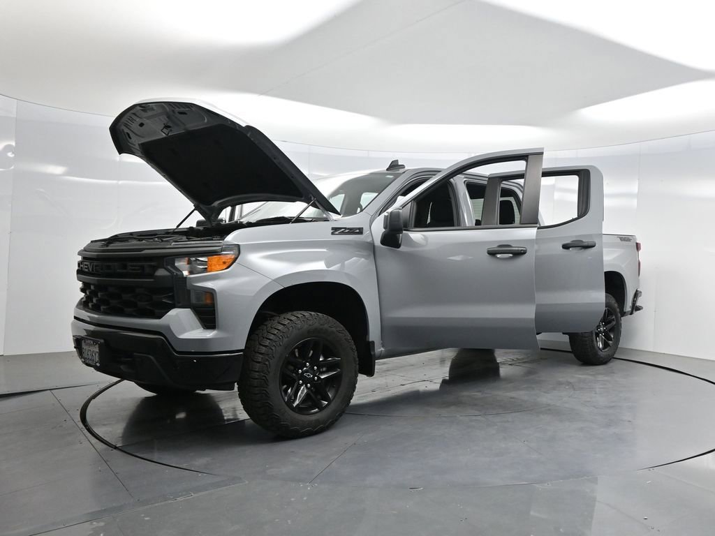 Used 2024 Chevrolet Silverado 1500 Custom Trail Boss w/ Dark Appearance Package image 54