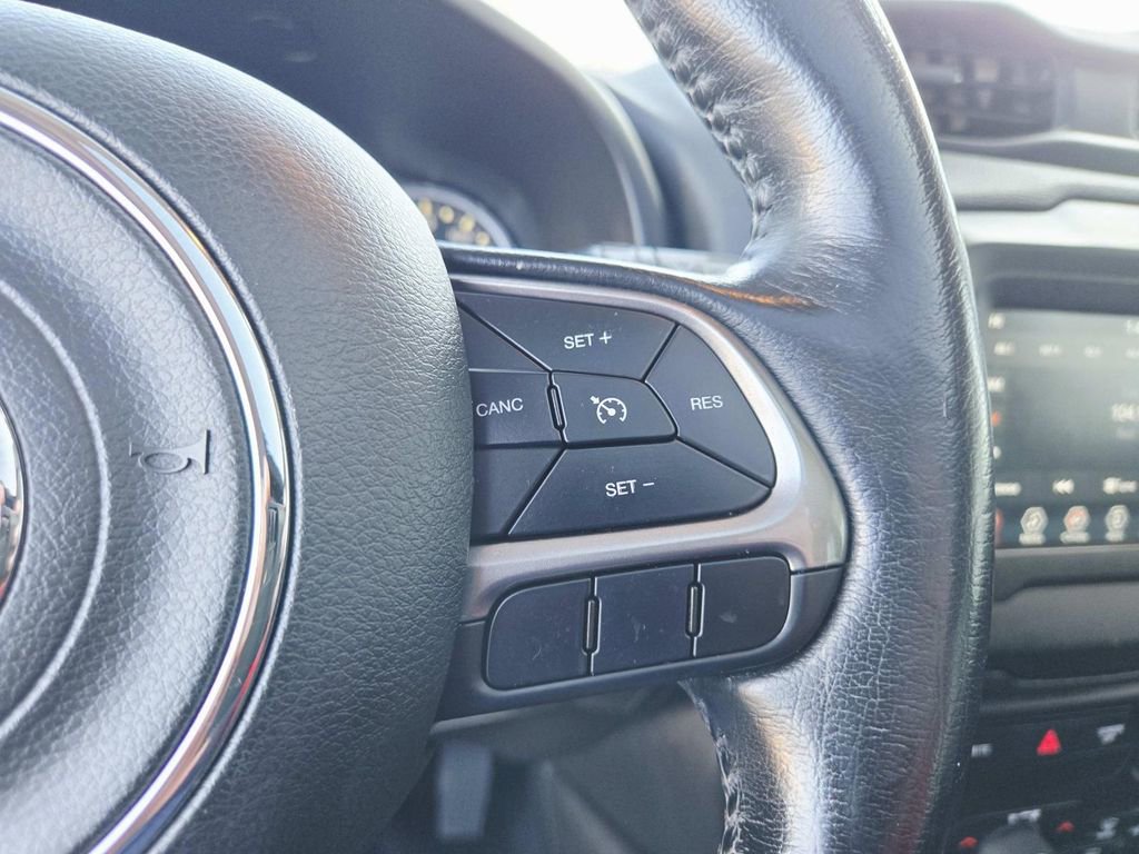 Used 2020 Jeep Renegade Limited image 23