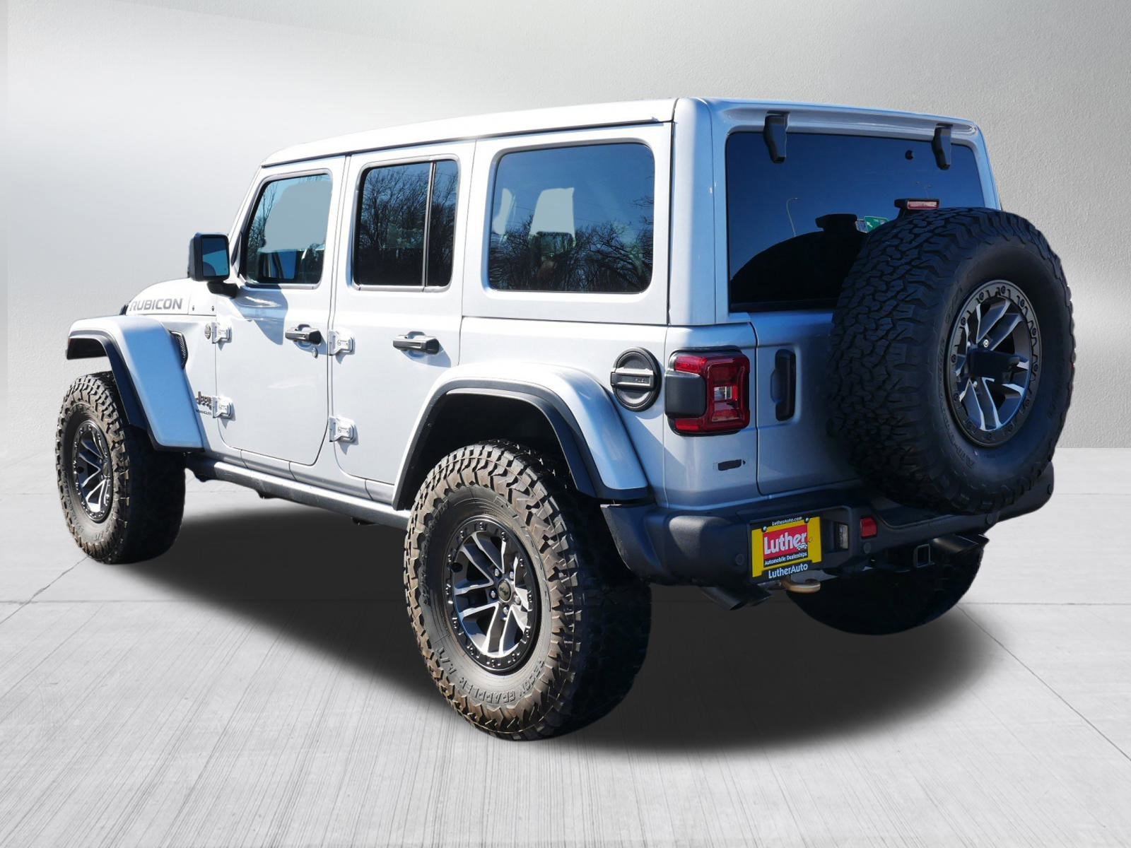 Used 2024 Jeep Wrangler Unlimited Rubicon 392 image 5