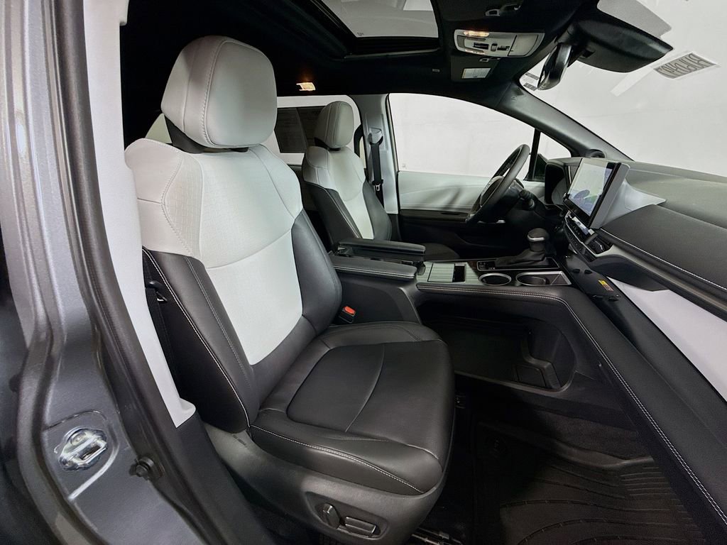 Certified 2026 Toyota Sienna XSE AWD/4WD image 29
