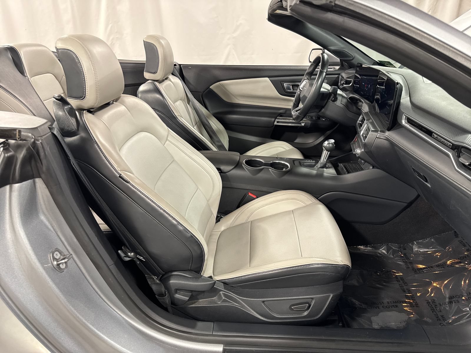Used 2024 Ford Mustang Premium RWD image 27