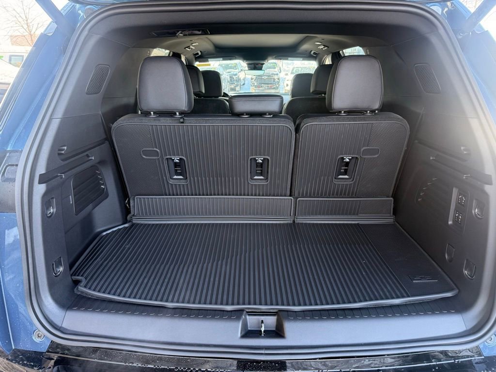 New 2026 Chevrolet Traverse High Country w/ LPO, Floor Liner Package image 29