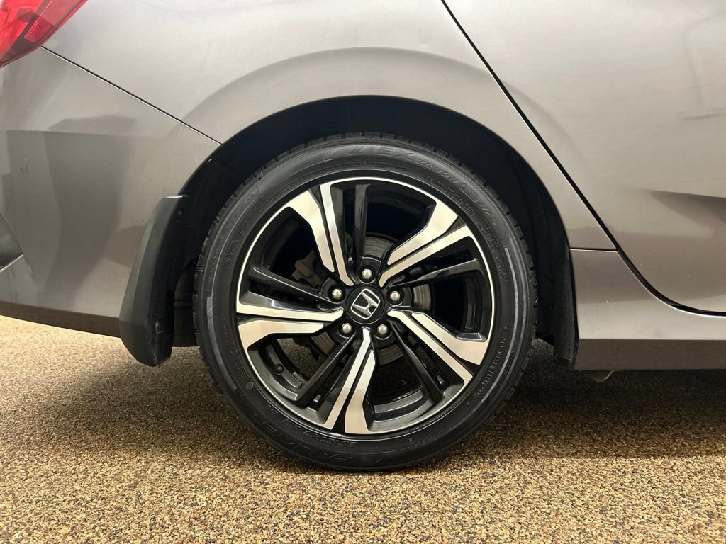 Used 2018 Honda Civic Touring image 26