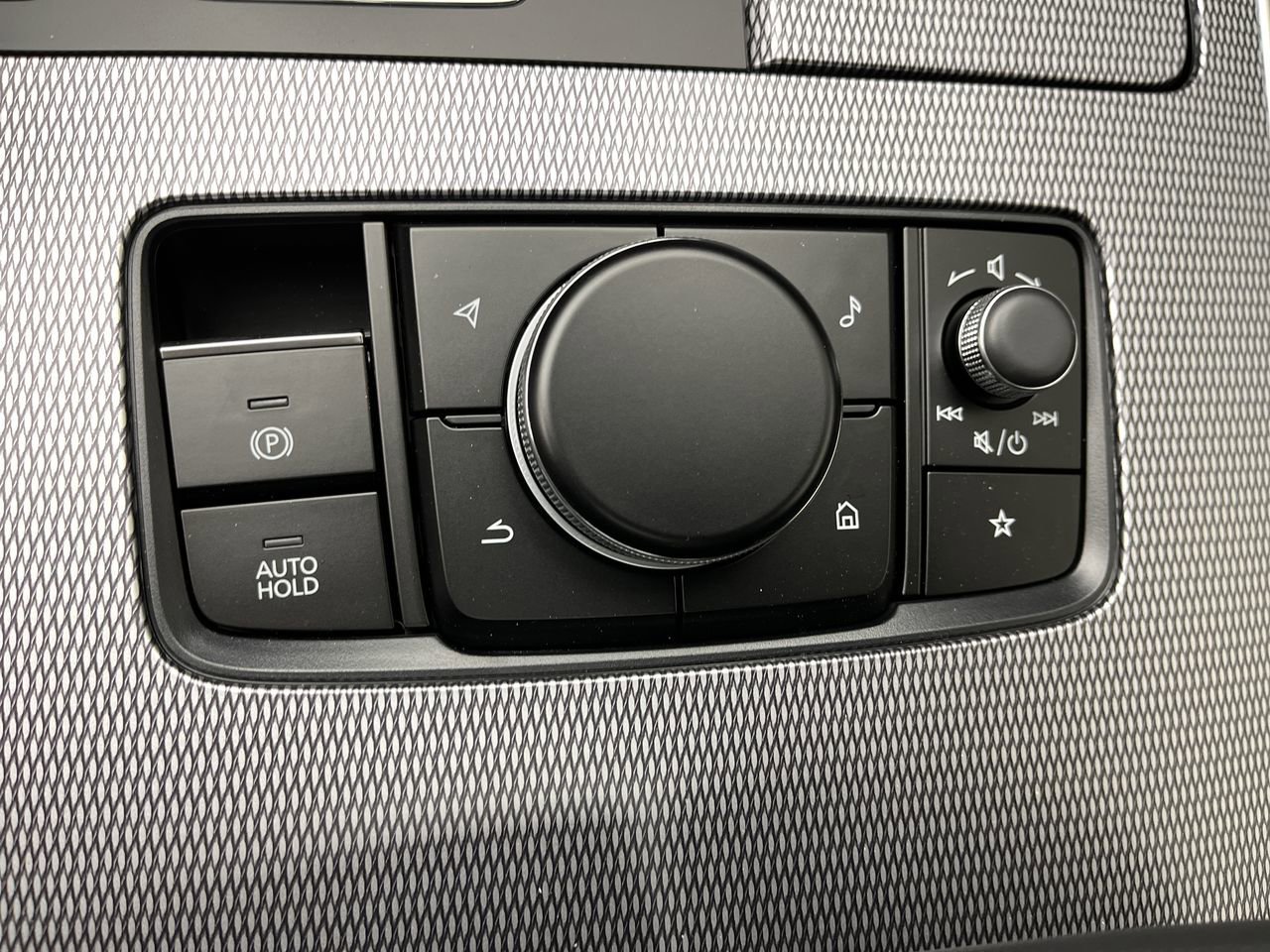 New 2026 MAZDA CX-90 Plug-In Hybrid w/ Preferred AWD/4WD image 18