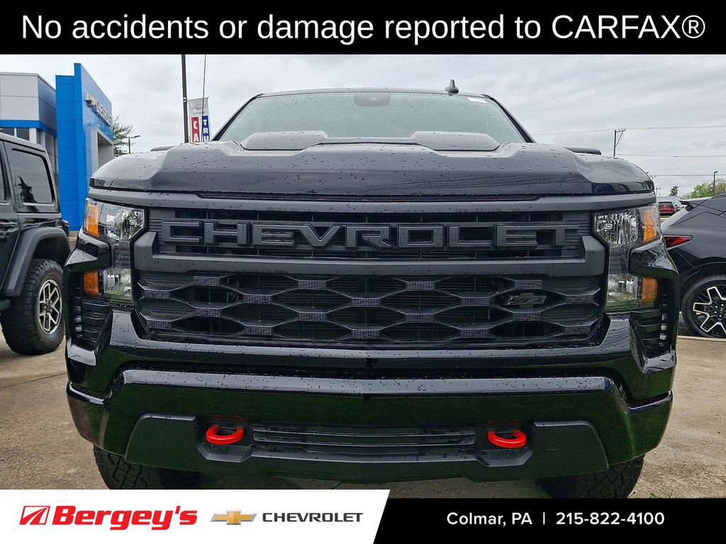 Certified 2025 Chevrolet Silverado 1500 Custom Trail Boss w/ LPO, Dark Essentials Package AWD/4WD image 2