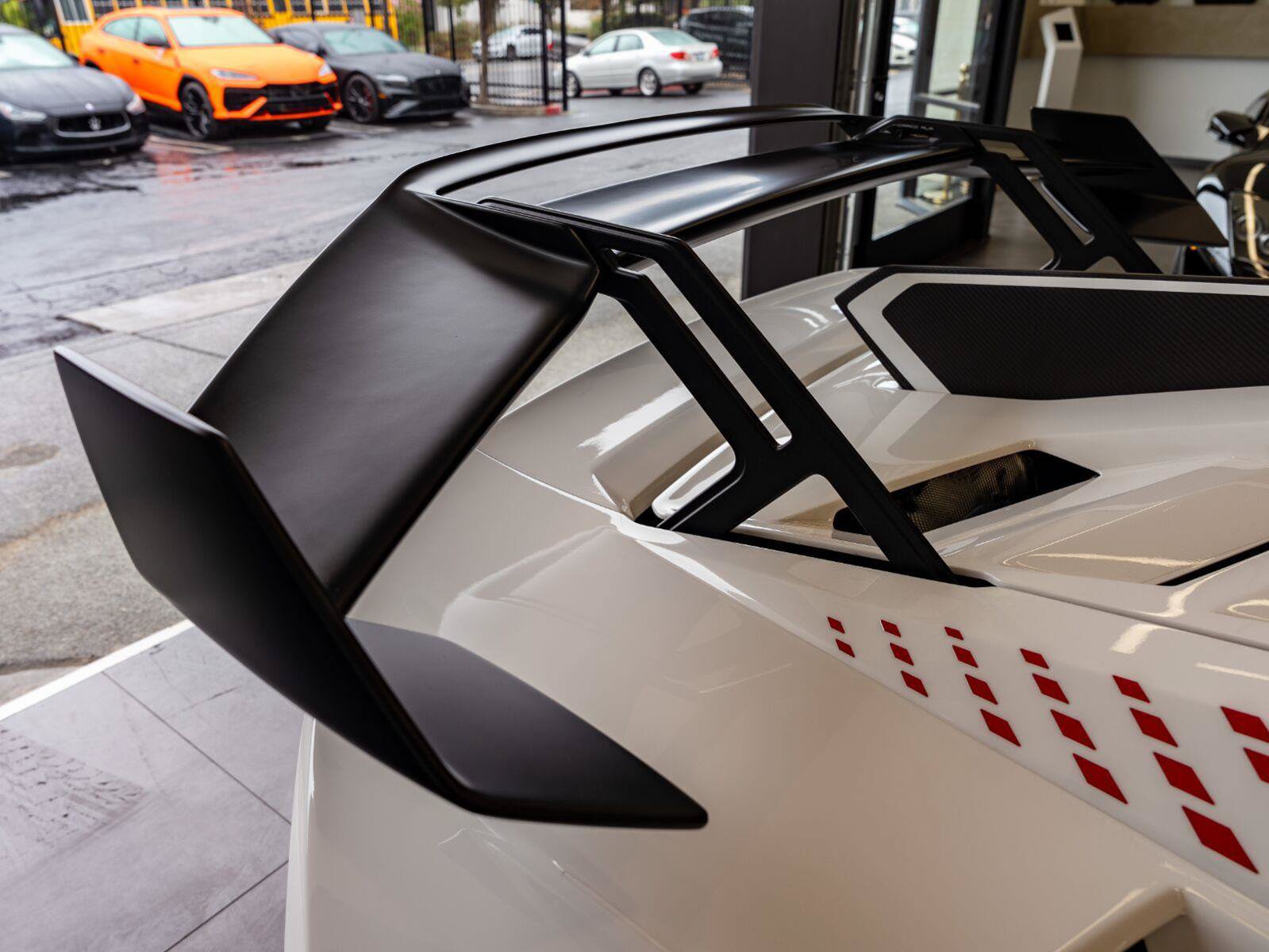 Used 2022 Lamborghini Huracan STO RWD image 41