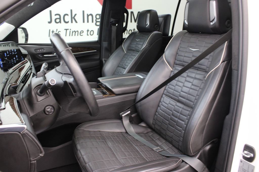 Used 2022 Cadillac Escalade ESV Sport Platinum AWD/4WD image 16