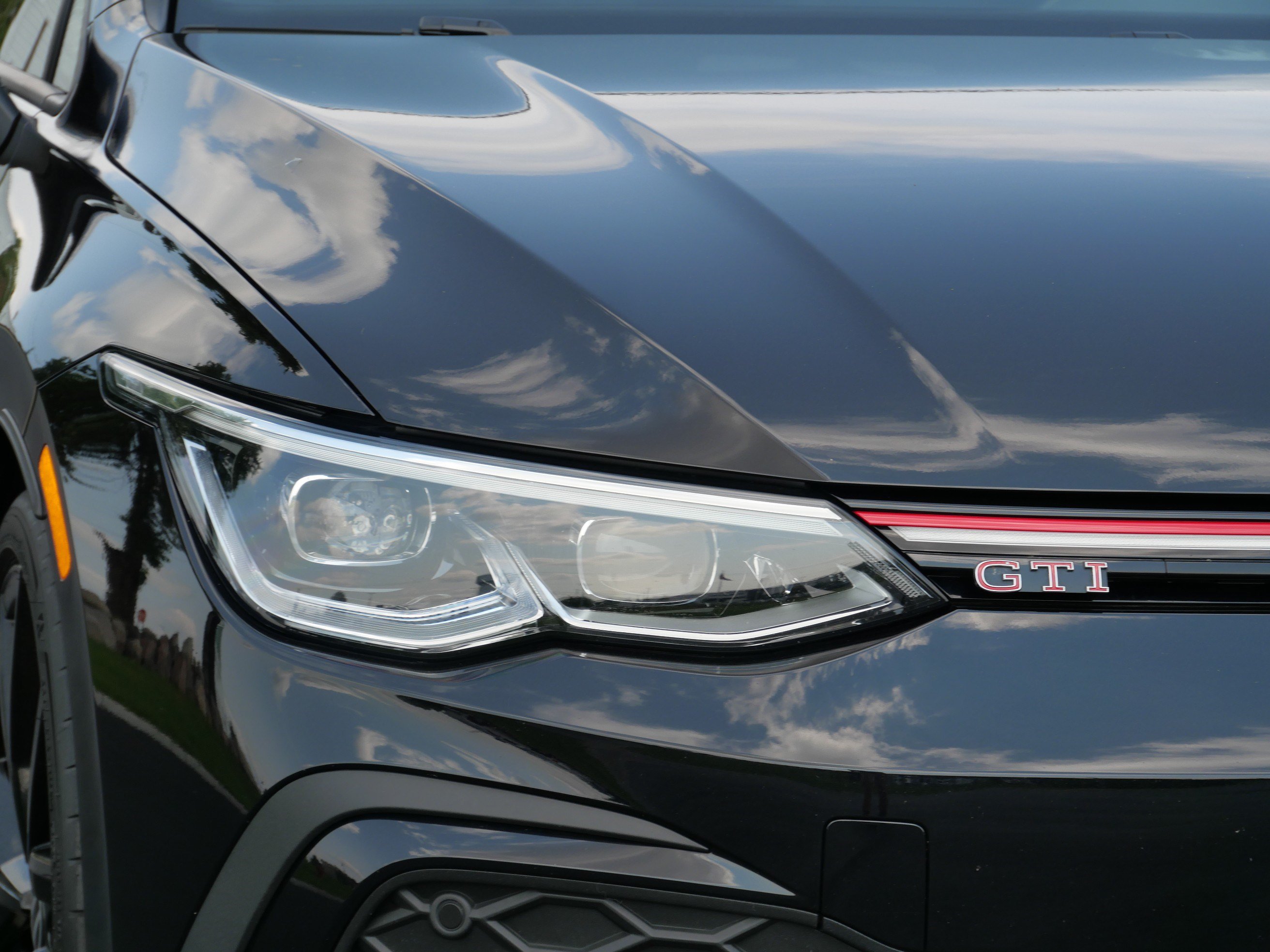 Used 2024 Volkswagen GTI SE FWD image 16