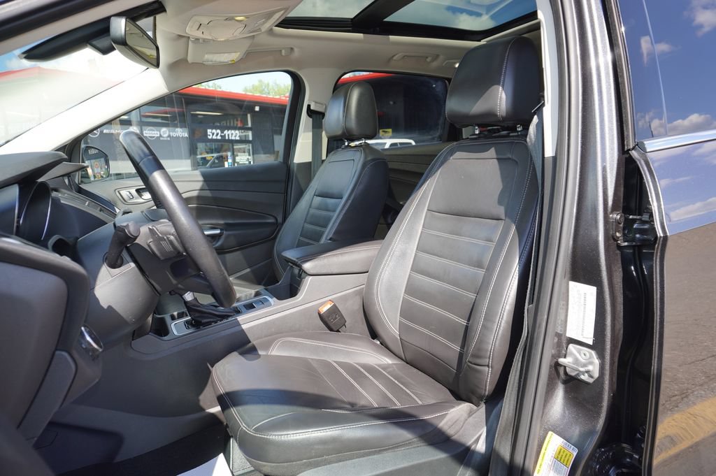 Used 2017 Ford Escape Titanium AWD/4WD image 21