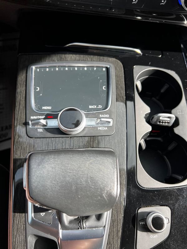 Used 2018 Audi Q7 3.0T Premium Plus w/ Premium Plus Package image 40