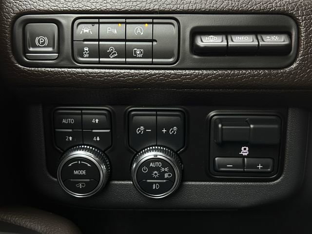 Used 2023 GMC Yukon Denali w/ Max Trailering Package AWD/4WD image 25