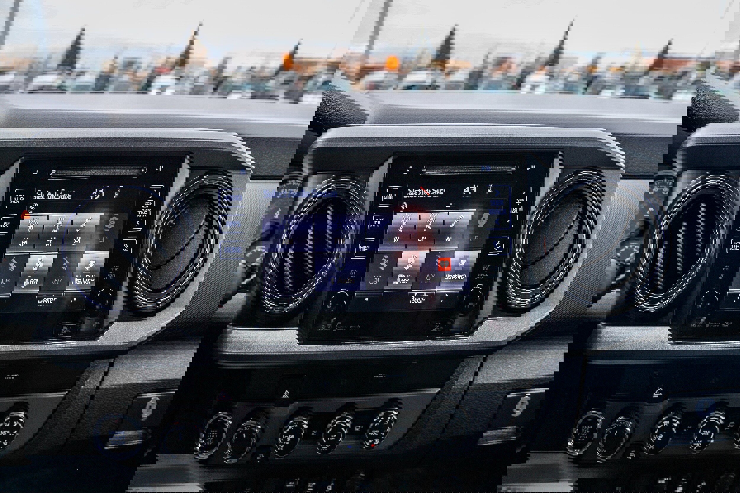 Used 2019 Toyota Tacoma TRD Off-Road image 13