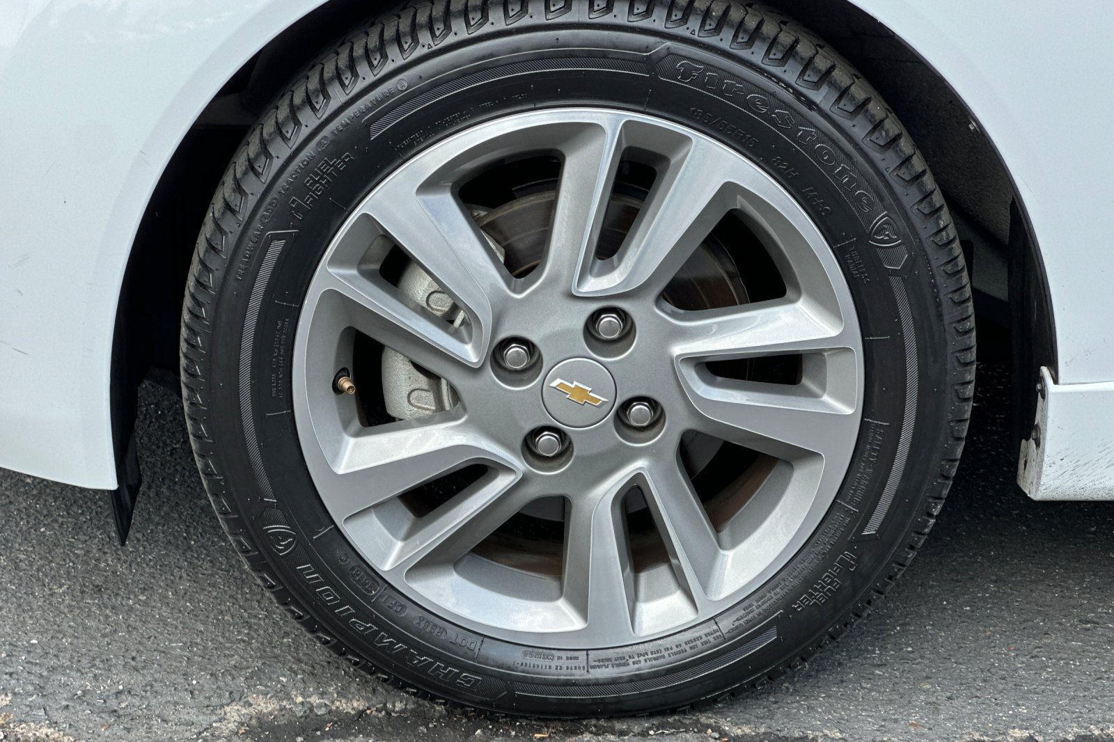 Used 2014 Chevrolet Spark LT FWD image 39