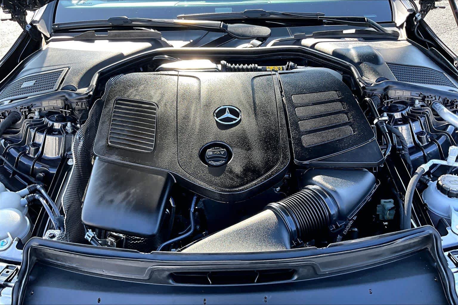 Used 2024 Mercedes-Benz C 300 4MATIC Sedan image 31