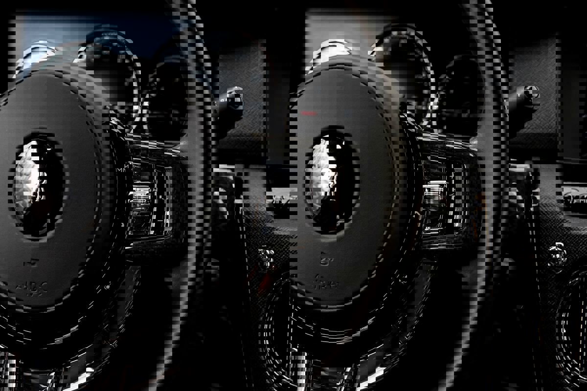 Used 2022 Rolls-Royce Cullinan Black Badge w/ Dark Exterior Package image 15