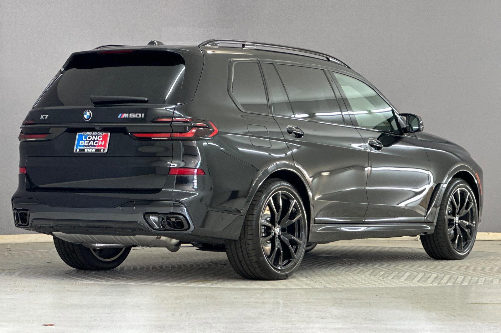 New 2026 BMW X7 M60i image 8