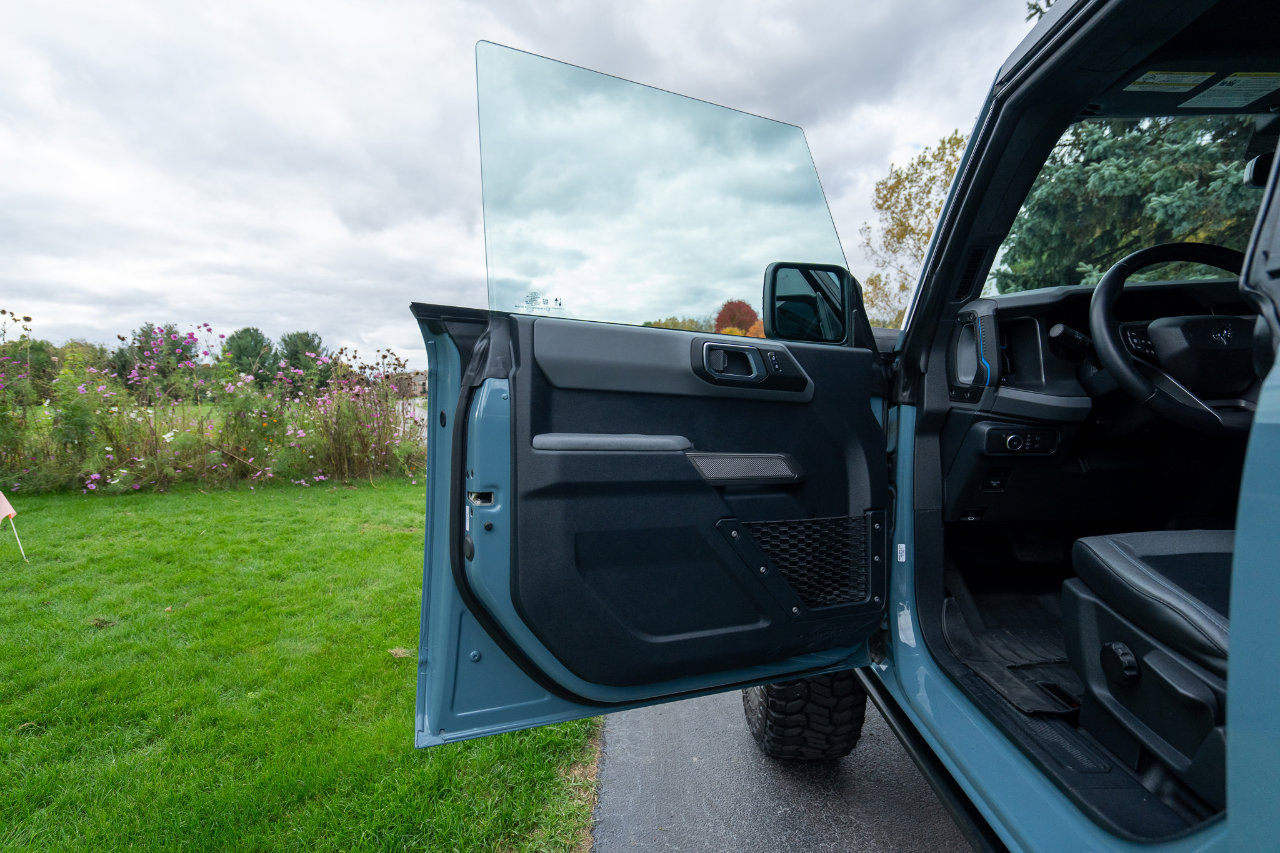 Used 2022 Ford Bronco Black Diamond image 10