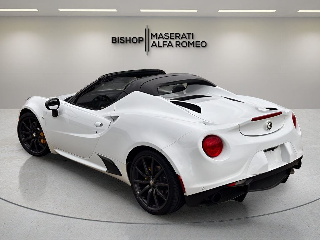 Used 2015 Alfa Romeo 4C Spider w/ Spider Track Package RWD image 4