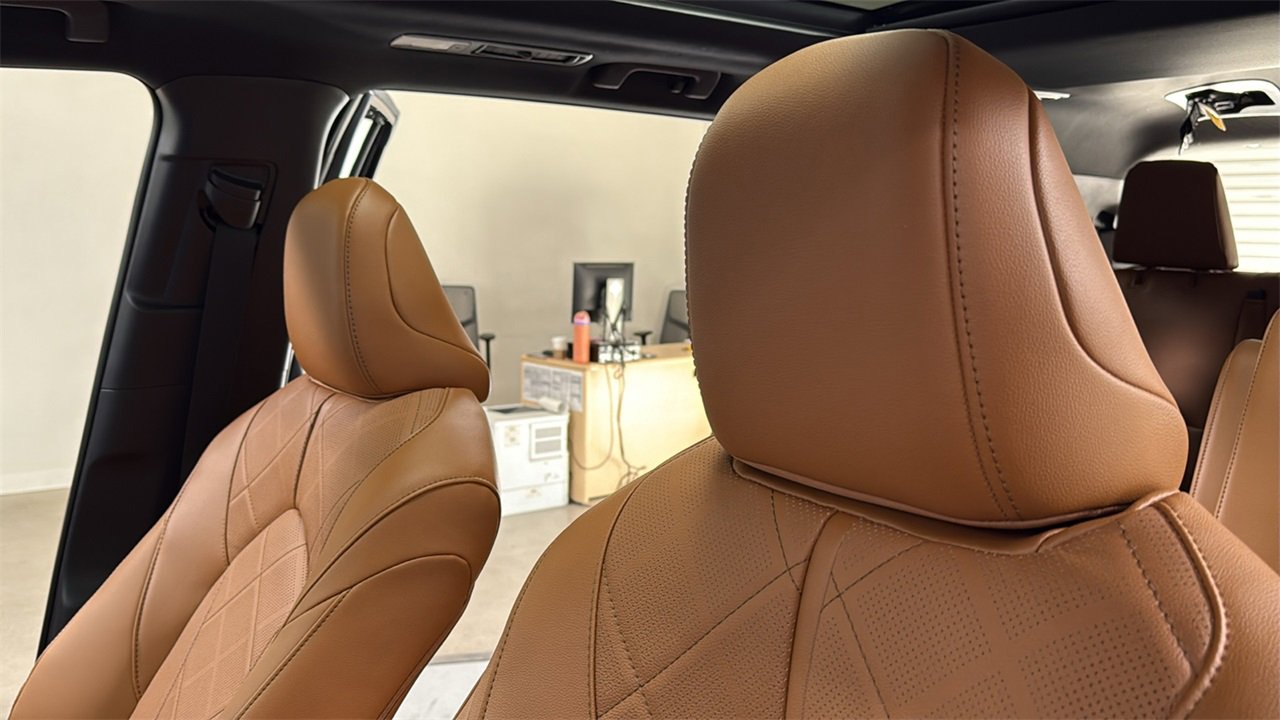 New 2026 Toyota Highlander Platinum image 13