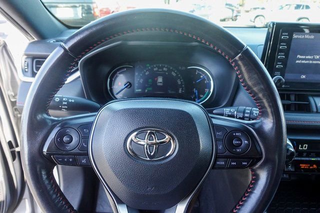 Used 2022 Toyota RAV4 SE image 13