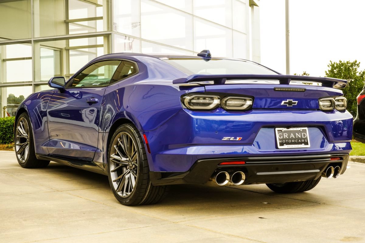 Used 2022 Chevrolet Camaro ZL1 RWD image 10