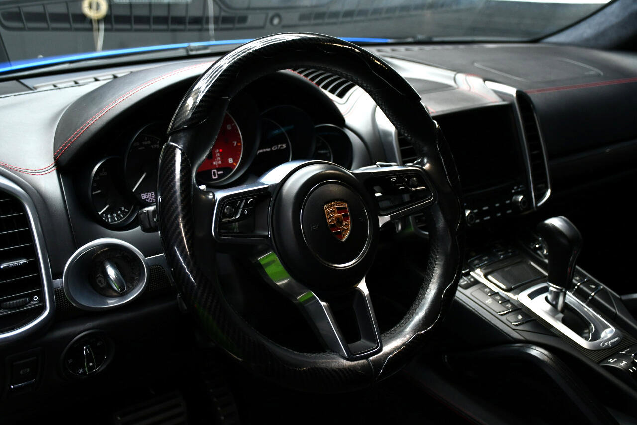 Used 2017 Porsche Cayenne GTS image 23