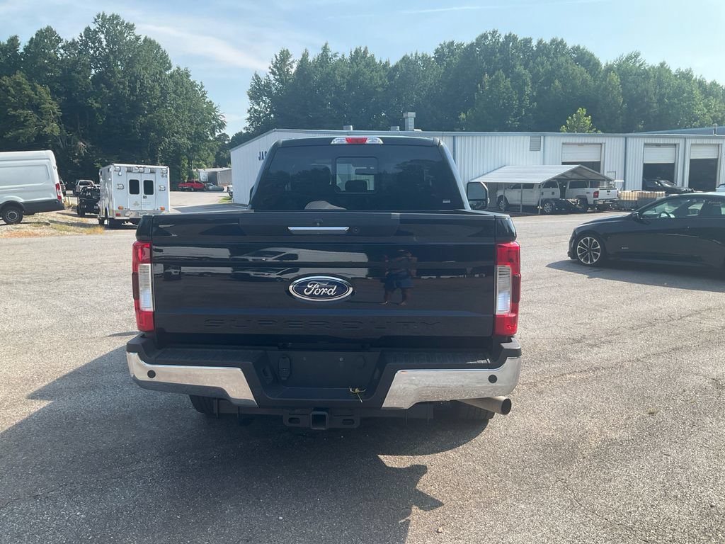 Used 2019 Ford F350 Lariat RWD image 6