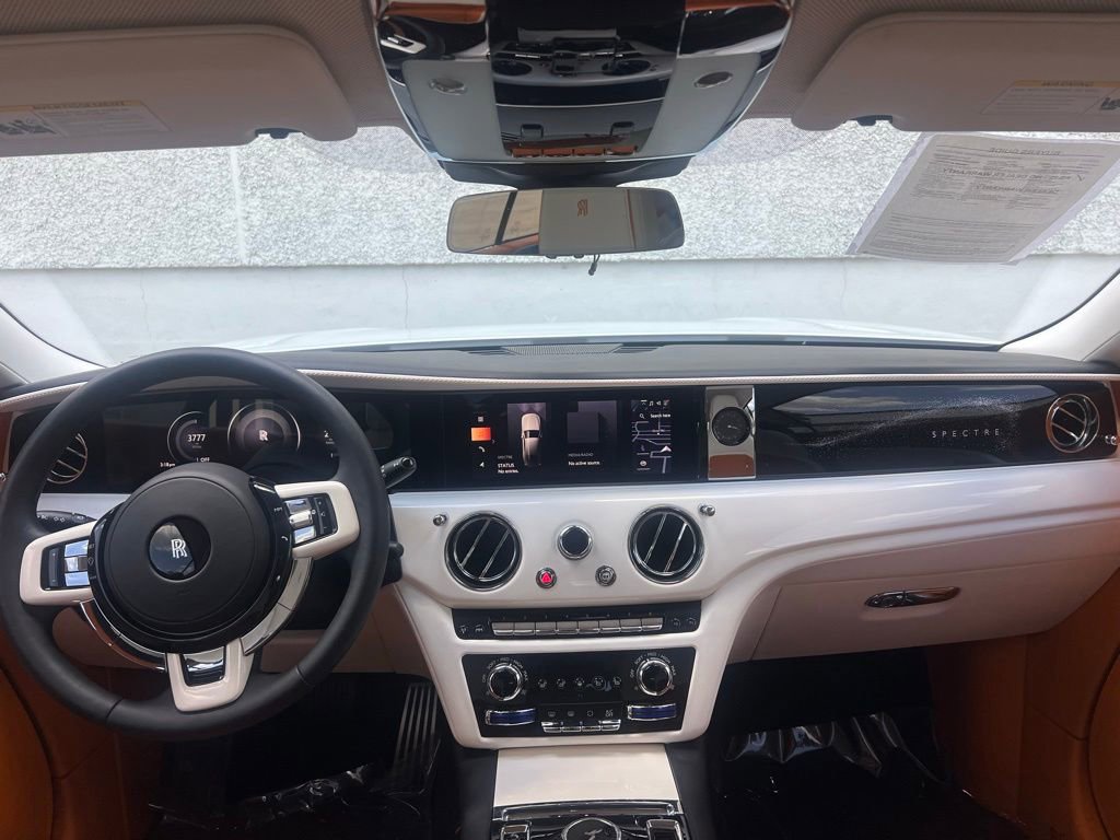 Used 2024 Rolls-Royce Spectre w/ Spectre Launch Package AWD/4WD image 4