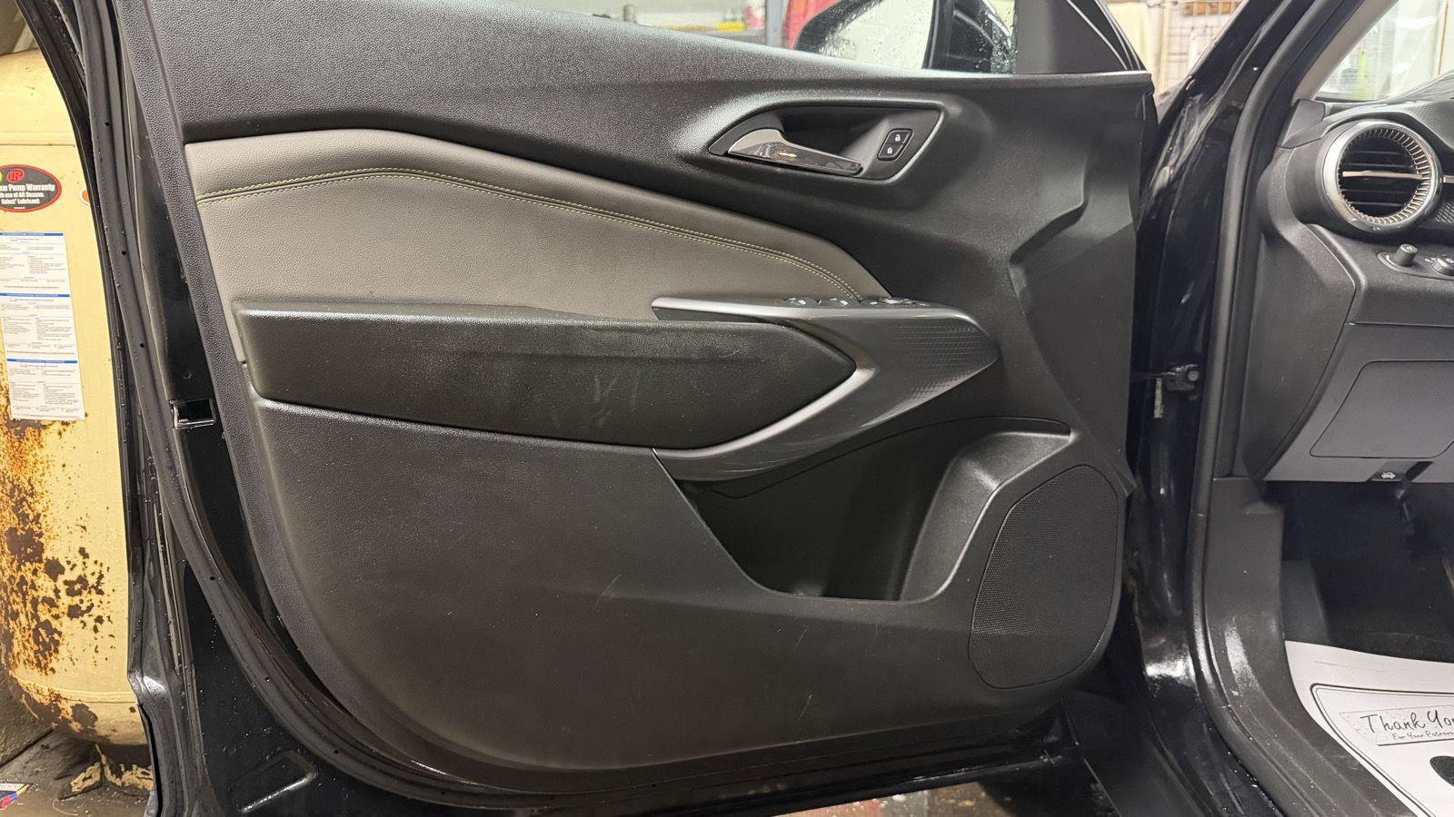 Used 2024 Chevrolet Trax ACTIV w/ Driver Confidence Package image 10