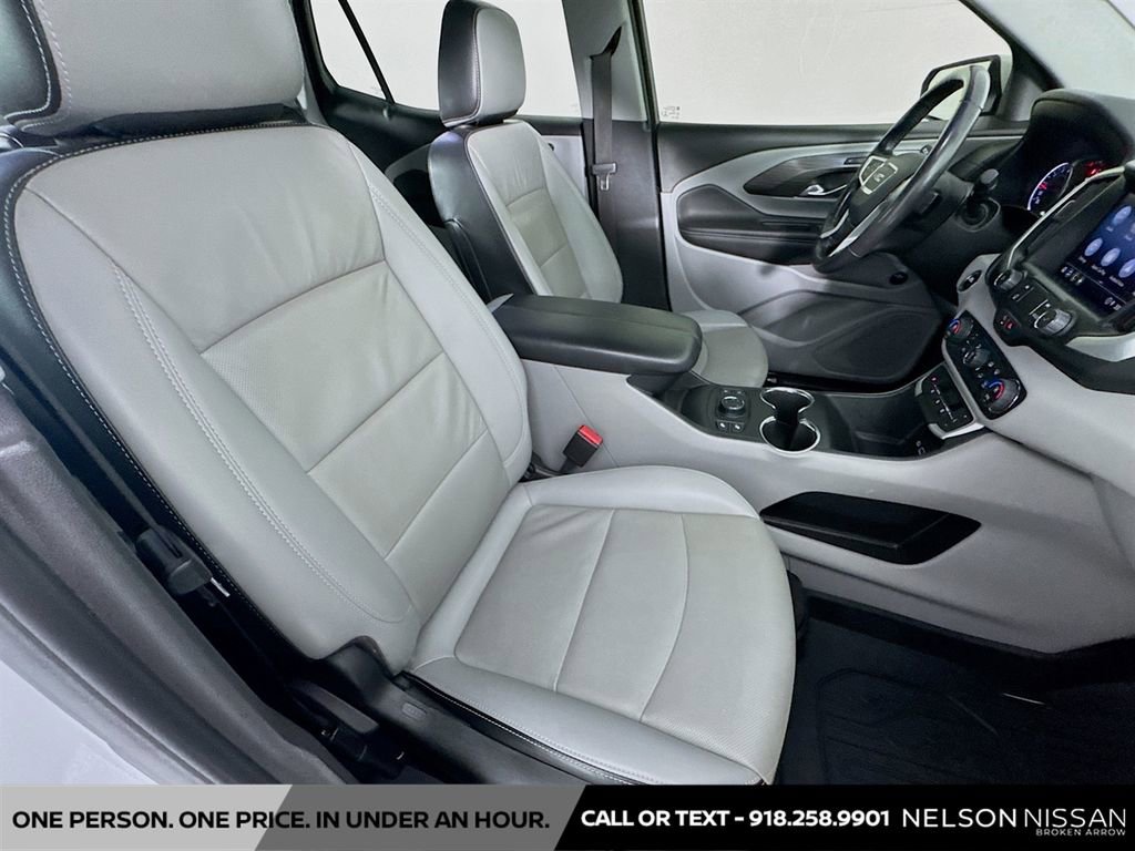 Used 2022 GMC Terrain SLT w/ LPO, Floor Liner Package image 27