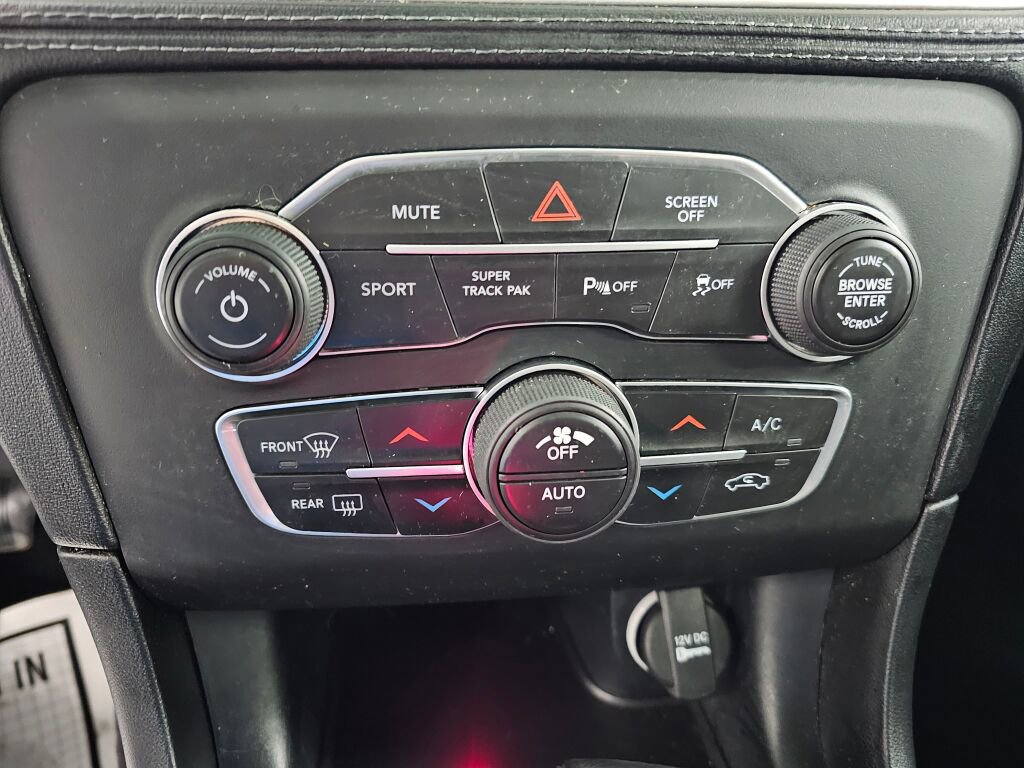 Used 2020 Dodge Charger SXT w/ Plus Group image 14