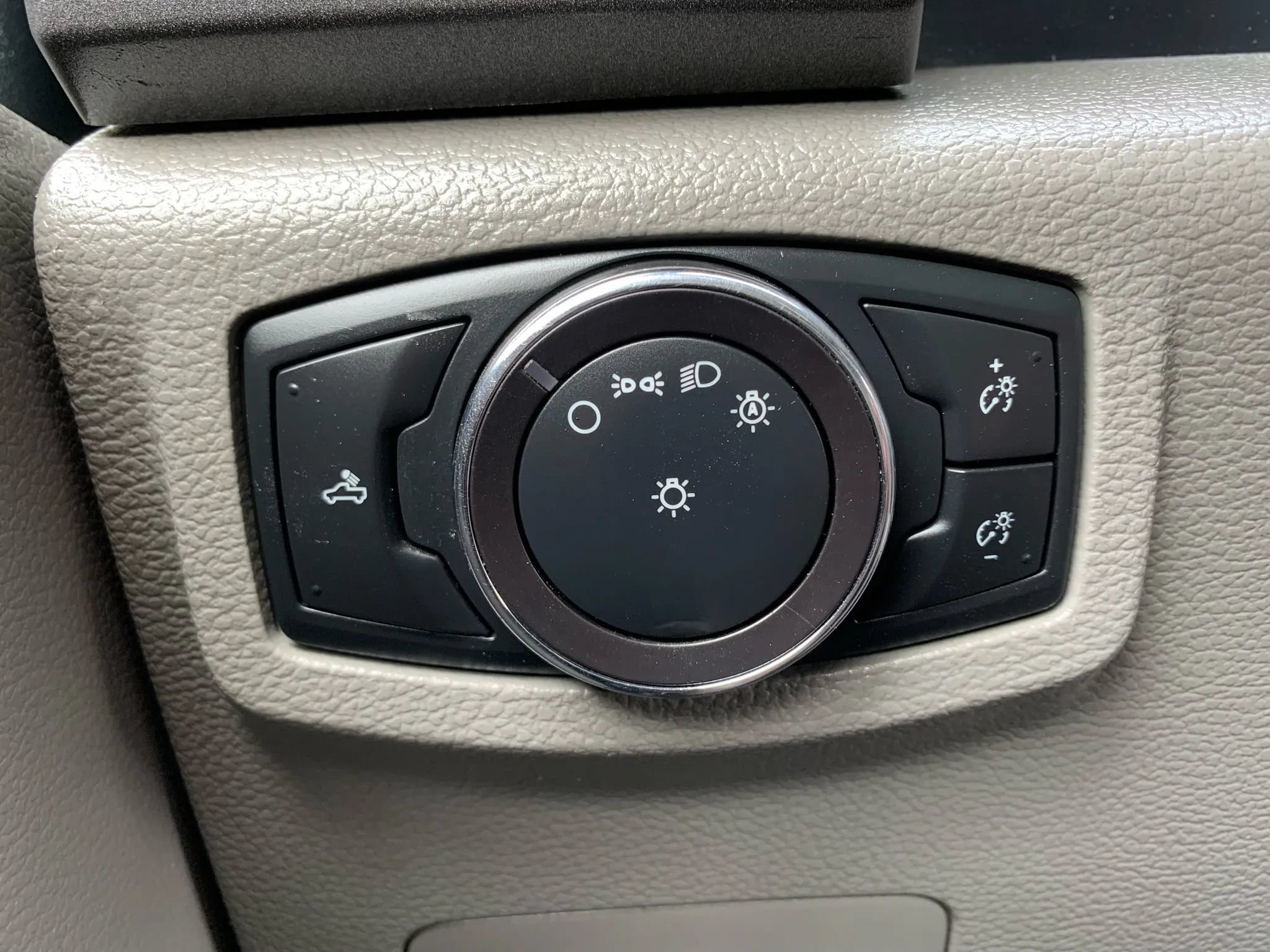 Used 2019 Ford F250 XL w/ Power Equipment Group RWD image 16