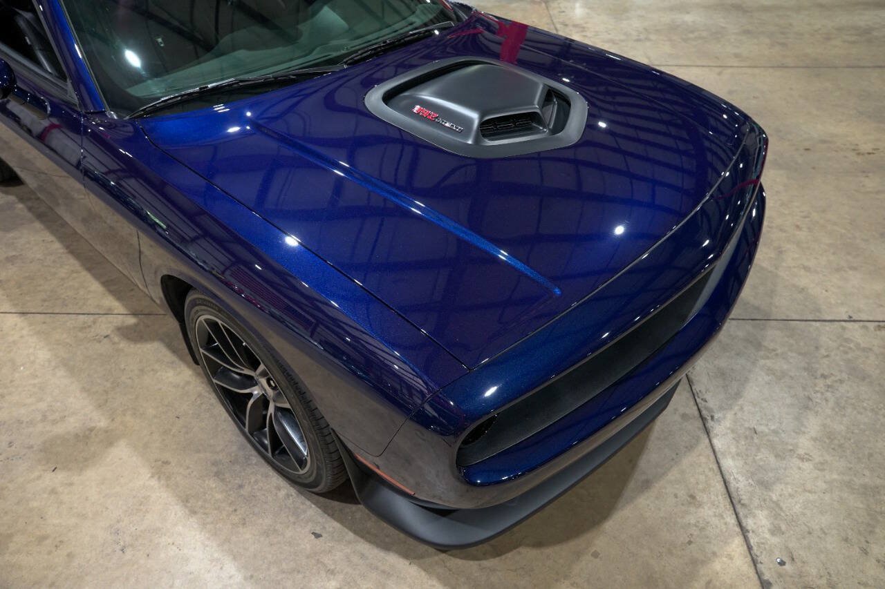 Used 2017 Dodge Challenger R/T Scat Pack RWD image 18