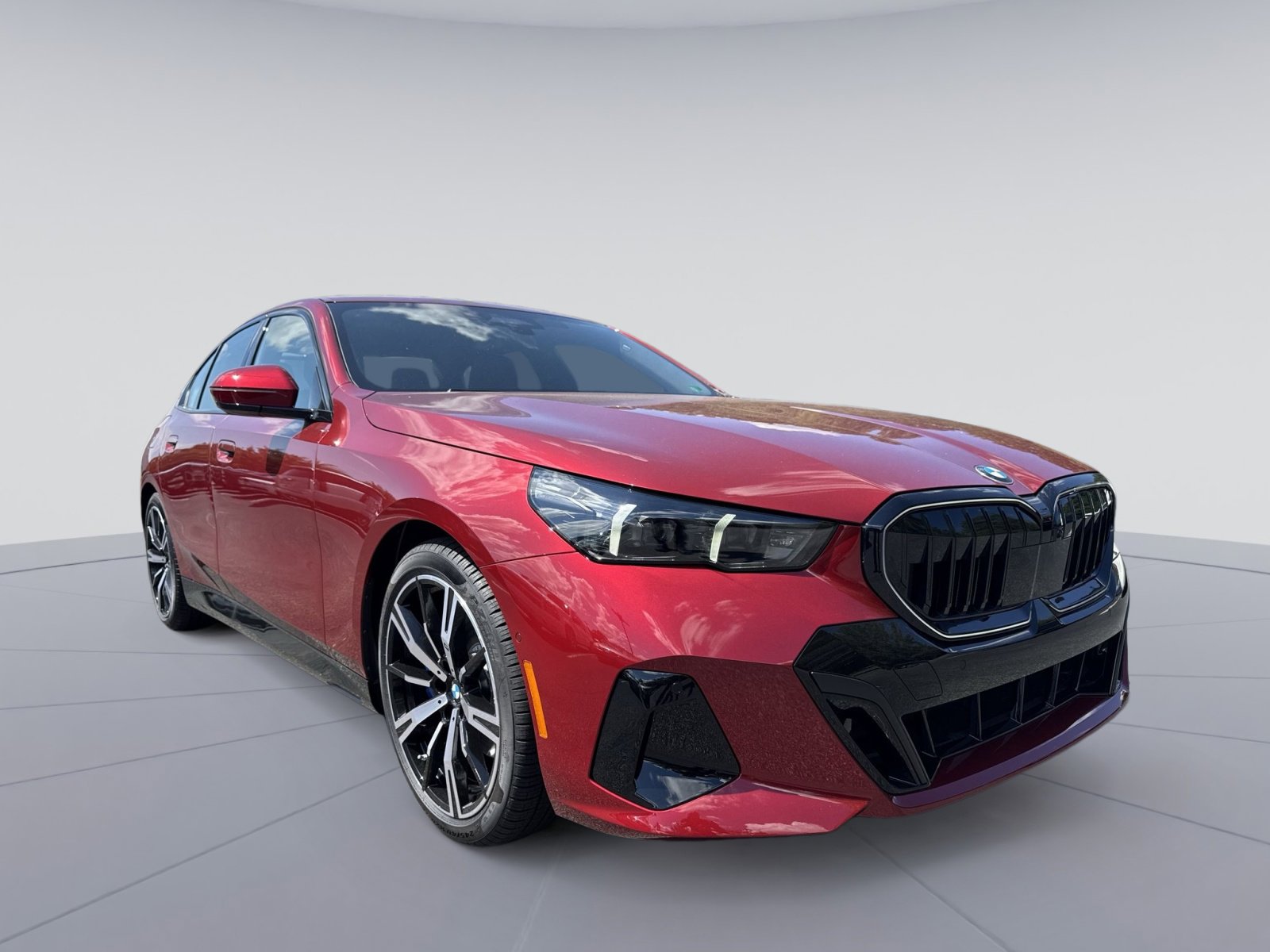 New 2026 BMW 530i xDrive w/ M Sport Package AWD/4WD image 3