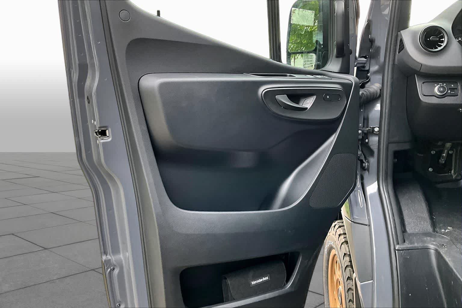 New 2025 Mercedes-Benz Sprinter 2500 image 12