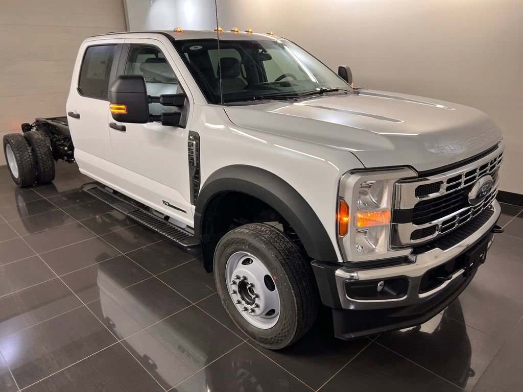 New 2026 Ford F550 4x4 Crew Cab image 1