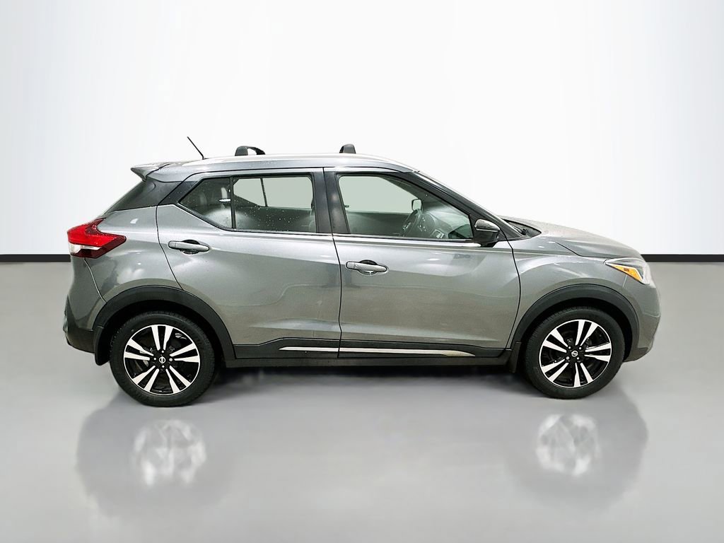 Used 2019 Nissan Kicks SR w/ SR Premium Package FWD image 8