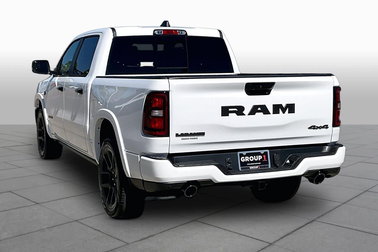 New 2027 RAM 1500 Laramie AWD/4WD image 12