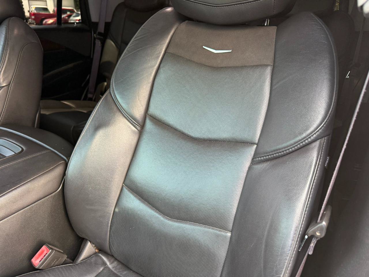 Used 2017 Cadillac Escalade 2WD image 28