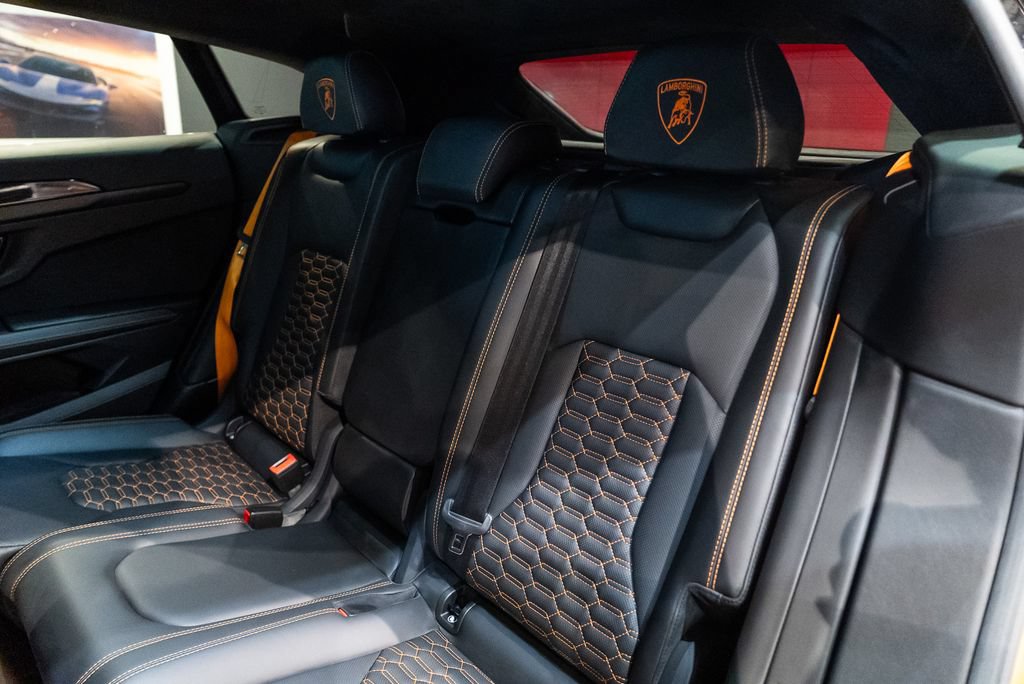 Used 2024 Lamborghini Urus S AWD/4WD image 46