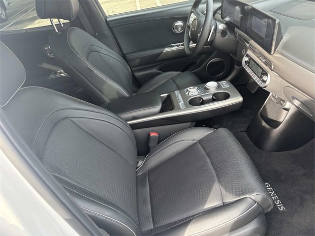 Used 2024 Genesis GV60 Advanced image 25