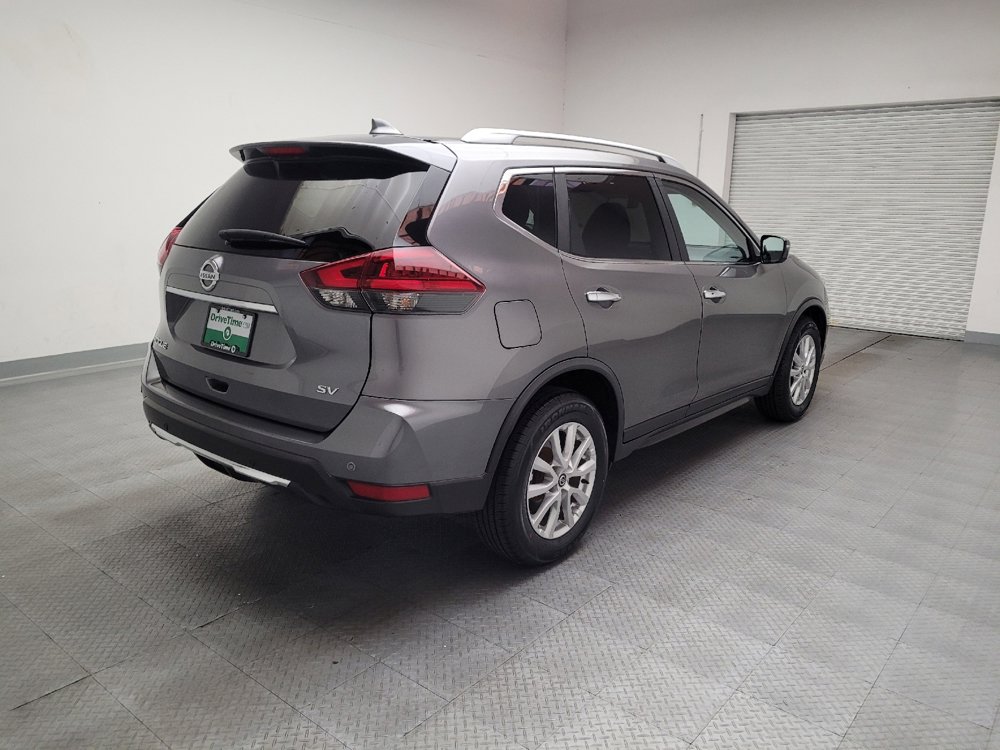 Used 2020 Nissan Rogue SV image 9